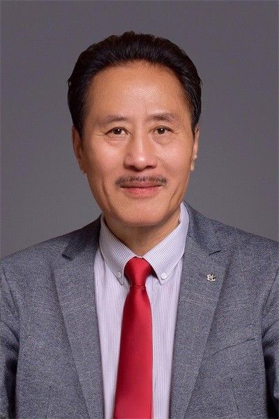 全民齐心兴中华 守正创新助健康 ——民间大使、国家非遗传承人杨华祥教授