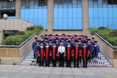 弘扬劳模精神，争做时代先锋 席氏易学文化书写精彩华章