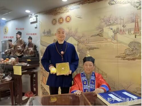 弘扬劳模精神 争当时代先锋 访立人八卦非遗文化传承人—冯正科