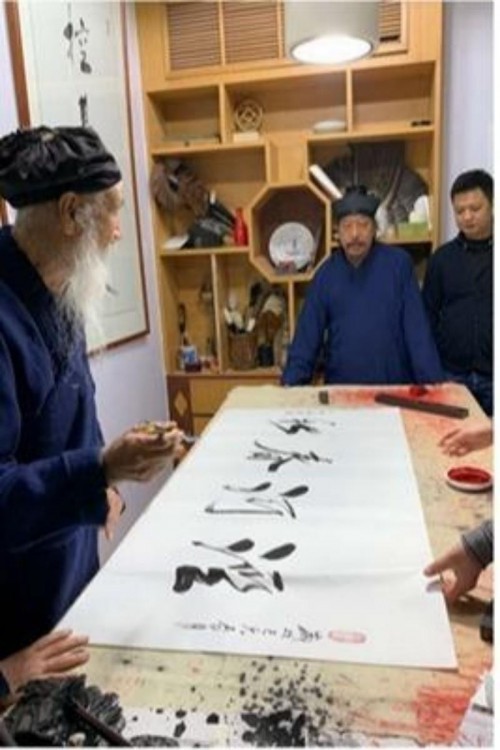 人民网特别报道： 献礼建党104周年易学名家——程新宏