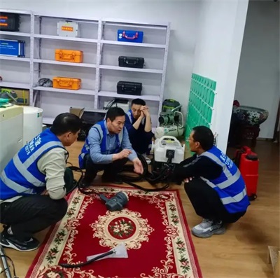 从异乡奋斗者到行业领跑者： 王双美与她的“城市美容师”军团