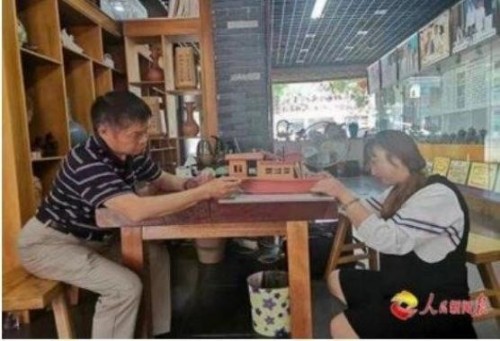 紫泥丹心照汗青：从抗战精神到紫砂艺术的薪火相传---顾永