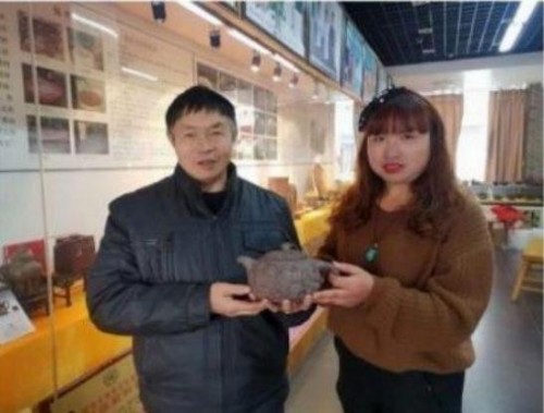 紫泥丹心照汗青：从抗战精神到紫砂艺术的薪火相传---顾永