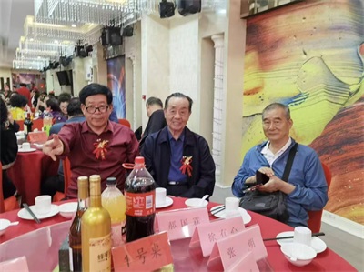 黄河千年清一回 龙肽匠心献华诞 时代献礼：从“健康个体”到“民族复兴”的价值共鸣