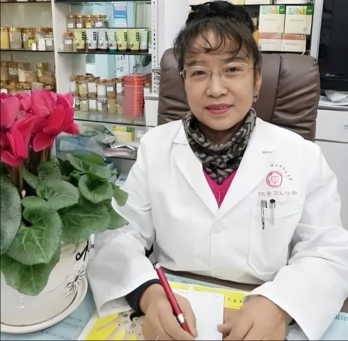 《医览中秋 书写国庆》专题报道 著名中医---李太秀