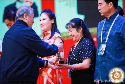 《医览中秋 书写国庆》专题报道 著名中医---李太秀