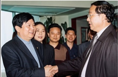 天下第一胃药《百花散》癌症克星---记国医名师梅安富