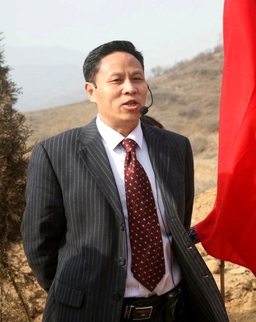 崔士忠：锚定“十五五”新质生产力的跨界思想领航者