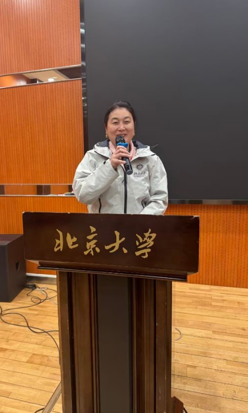 左手易理承古韵，右手温情护家安——记国学文化践行者马金丽老师