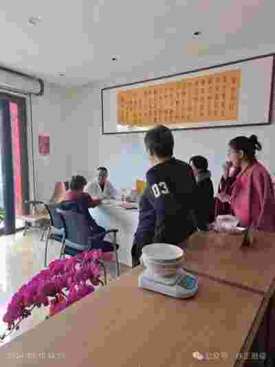 喜迎全国两会特别报道 中医高科技扶正溶瘤无痕技术非遗传承人---周国宇