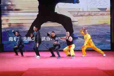 水江镇“迎新春叙乡情话发展”“三请三回”恳谈联欢晚会圆满落幕